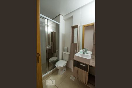 Banheiro de apartamento à venda com 2 quartos, 62m² em Pinheiro, São Leopoldo