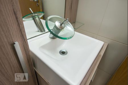 Banheiro - Torneira de apartamento à venda com 2 quartos, 62m² em Pinheiro, São Leopoldo