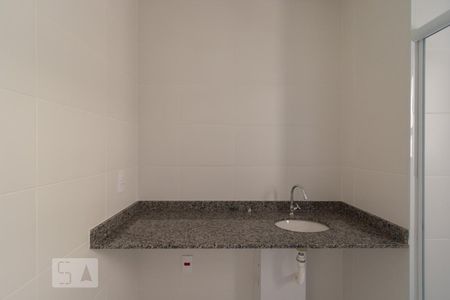 Banheiro de kitnet/studio para alugar com 1 quarto, 44m² em Santa Paula, São Caetano do Sul