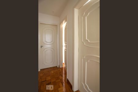 Corredor de apartamento para alugar com 3 quartos, 160m² em Santa Cecília, São Paulo