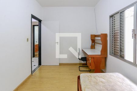 quarto 1 de casa para alugar com 3 quartos, 180m² em Jardim Maria Luiza, São Paulo