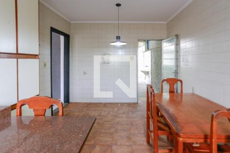 cozinha de casa para alugar com 3 quartos, 150m² em Jardim Maria Luiza, São Paulo