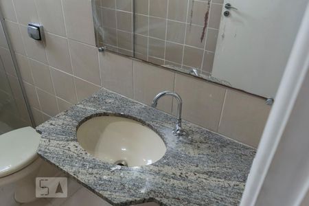 Banheiro (Pia) de apartamento para alugar com 2 quartos, 63m² em Bosque da Saúde, São Paulo