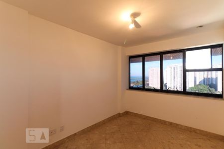 Quarto 1 de apartamento à venda com 4 quartos, 235m² em Barra da Tijuca, Rio de Janeiro