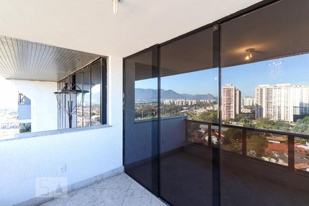 Varanda da Sala de apartamento para alugar com 4 quartos, 235m² em Barra da Tijuca, Rio de Janeiro