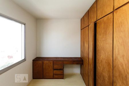 Quarto 02 de apartamento para alugar com 2 quartos, 60m² em Vila Bertioga, São Paulo