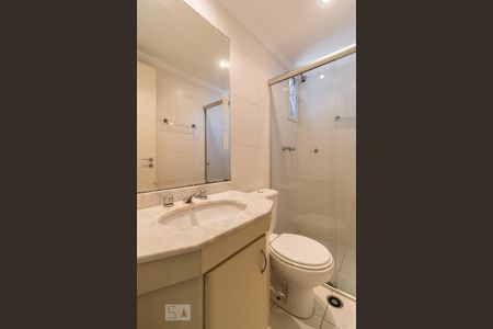 Banheiro de apartamento à venda com 2 quartos, 60m² em Água Branca, São Paulo