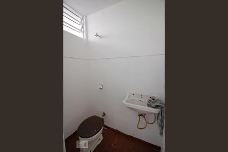 Lavabo de casa à venda com 2 quartos, 110m² em Vila Romana, São Paulo