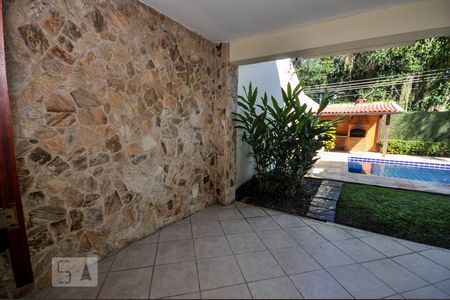 Casa de condomínio à venda com 480m², 5 quartos e 2 vagas Casa de condomínio à venda com 480m², 5 quartos e 2 vagasVista Quarto 1