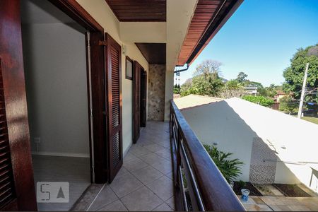 Casa de condomínio à venda com 480m², 5 quartos e 2 vagas Casa de condomínio à venda com 480m², 5 quartos e 2 vagasVaranda Quarto 3 e Quarto 2