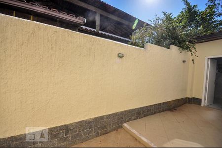 Vista Lateral Sala de casa de condomínio para alugar com 5 quartos, 480m² em Anil, Rio de Janeiro