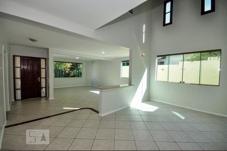 Sala - Sala de Jantar de casa de condomínio para alugar com 5 quartos, 480m² em Anil, Rio de Janeiro