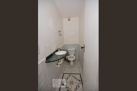 Casa de condomínio à venda com 480m², 5 quartos e 2 vagas Casa de condomínio à venda com 480m², 5 quartos e 2 vagasSala - Lavabo