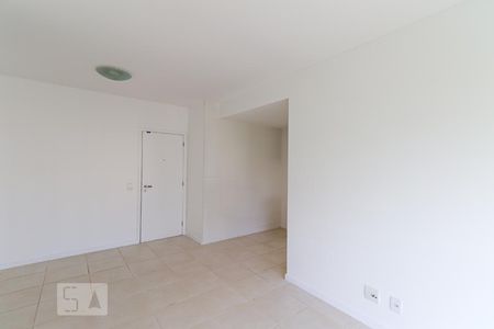 Sala de apartamento à venda com 2 quartos, 67m² em Barra da Tijuca, Rio de Janeiro