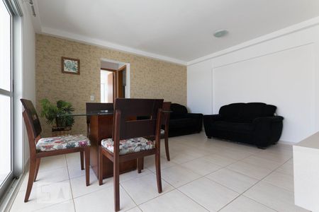 Sala de apartamento para alugar com 2 quartos, 65m² em Jardim Goiás, Goiânia