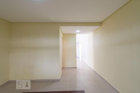 Sala de casa para alugar com 2 quartos, 130m² em Rudge Ramos, São Bernardo do Campo