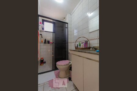 Banheiro de apartamento à venda com 2 quartos, 67m² em Jardim Colombo, São Paulo