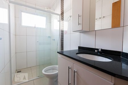 Banheiro de kitnet/studio para alugar com 1 quarto, 32m² em Barão Geraldo, Campinas