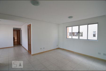 Sala 1 de apartamento para alugar com 3 quartos, 120m² em Buritis, Belo Horizonte