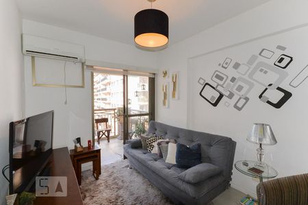 Sala de apartamento para alugar com 2 quartos, 67m² em São Cristóvão, Rio de Janeiro