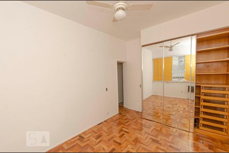 Quarto 1 de apartamento para alugar com 2 quartos, 70m² em Grajaú, Rio de Janeiro