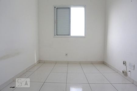 Quarto 01 de apartamento à venda com 2 quartos, 52m² em Umuarama, Osasco