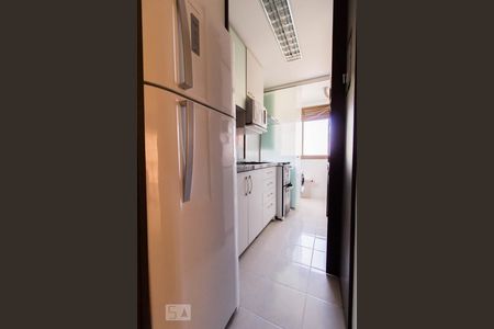 Cozinha de apartamento à venda com 2 quartos, 64m² em Partenon, Porto Alegre