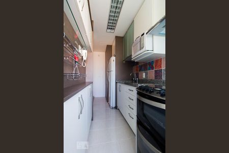 Cozinha de apartamento à venda com 2 quartos, 64m² em Partenon, Porto Alegre