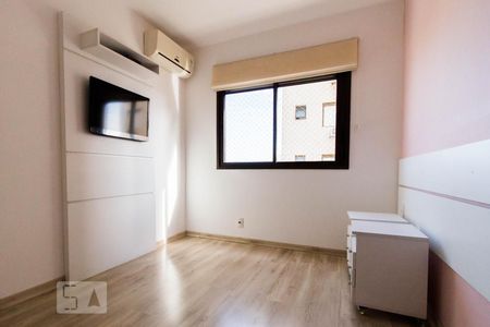 Suíte de apartamento à venda com 2 quartos, 64m² em Partenon, Porto Alegre