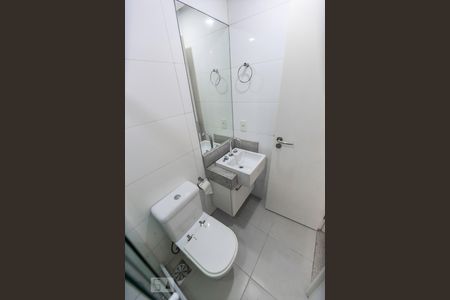 Banheiro social de apartamento para alugar com 3 quartos, 105m² em Recreio dos Bandeirantes, Rio de Janeiro