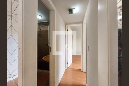 Corredor de apartamento à venda com 2 quartos, 76m² em Vila Isabel, Rio de Janeiro