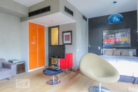 Sala de kitnet/studio para alugar com 1 quarto, 44m² em Jardim Europa, São Paulo