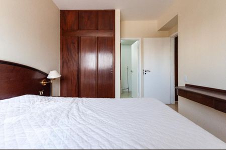 Quarto Suíte de apartamento para alugar com 1 quarto, 82m² em Cambuí, Campinas