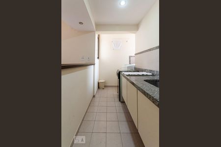 Cozinha de apartamento para alugar com 1 quarto, 82m² em Cambuí, Campinas