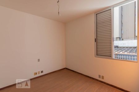 Quarto 1 de apartamento à venda com 3 quartos, 210m² em Santo Antônio, Belo Horizonte