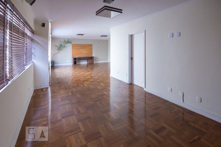 Sala de TV de apartamento à venda com 3 quartos, 195m² em Perdizes, São Paulo