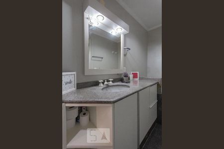 Banheiro de apartamento à venda com 1 quarto, 70m² em Paraíso do Morumbi, São Paulo