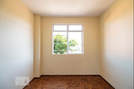 Quarto 2 de apartamento para alugar com 2 quartos, 60m² em Nova Floresta, Belo Horizonte