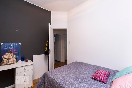 Quarto 1 de apartamento para alugar com 2 quartos, 64m² em Botafogo, Rio de Janeiro