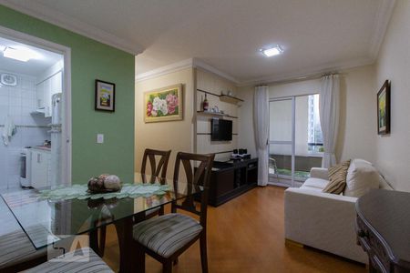 Sala de apartamento à venda com 2 quartos, 53m² em Vila Suzana, São Paulo