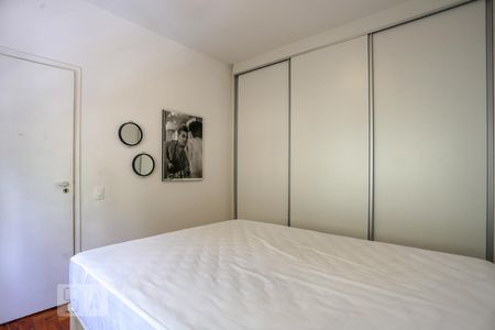 Quarto 2 de apartamento para alugar com 2 quartos, 70m² em Vila Buarque, São Paulo