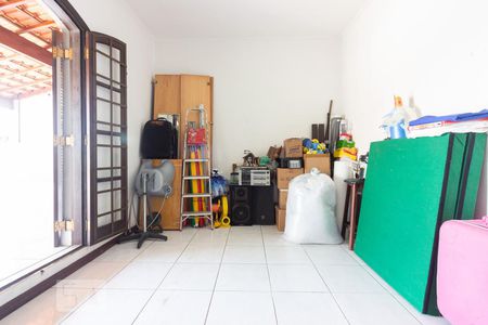 Quarto 1 de casa para alugar com 3 quartos, 186m² em Jardim Peri, Osasco