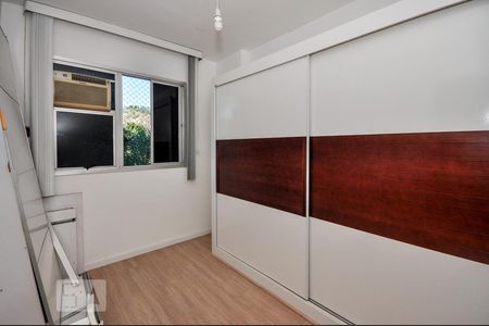 Quarto 1 de apartamento à venda com 2 quartos, 60m² em Pechincha, Rio de Janeiro