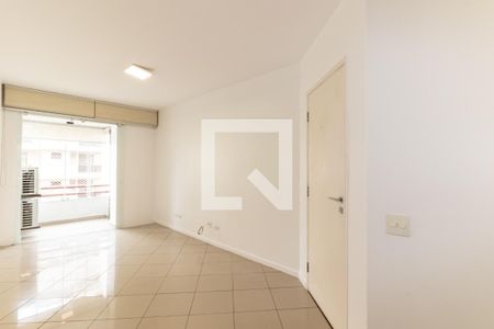 Sala de apartamento à venda com 2 quartos, 86m² em Vila Olímpia, São Paulo