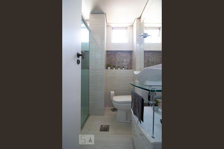Banheiro de apartamento para alugar com 2 quartos, 70m² em Gutierrez, Belo Horizonte