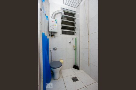 Banheiro de kitnet/studio para alugar com 1 quarto, 34m² em Centro, Rio de Janeiro