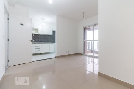 Sala de apartamento para alugar com 2 quartos, 60m² em Jardim Tupanci, Barueri