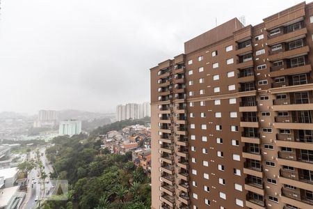 Vista do Quarto de apartamento para alugar com 2 quartos, 60m² em Jardim Tupanci, Barueri