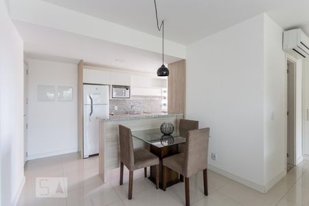 Sala de apartamento para alugar com 1 quarto, 47m² em Praia de Belas, Porto Alegre