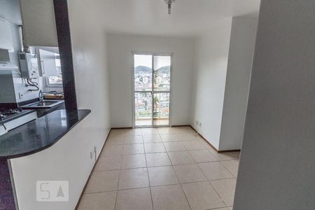 Sala de apartamento à venda com 2 quartos, 48m² em Irajá, Rio de Janeiro